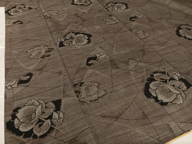 平和屋着物○本場大島紬 純泥染め カタス7マルキ 枝花文 証紙