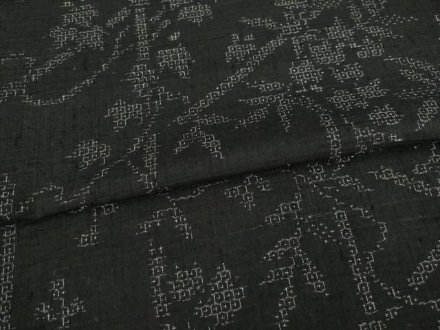 平和屋着物○本場結城紬 重要無形文化財 100亀甲 花蝶唐草文