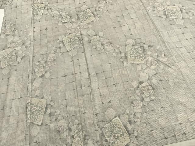 平和屋着物▽都喜ヱ門　本場大島紬　単衣　白大島　色紙草花文　藤絹織物謹製　正絹　逸品　AAAZ9535fy_3