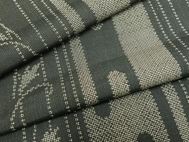 平和屋着物▽上質な紬　単衣　花唐草間道　黒地　正絹　逸品　AAAZ9626fy