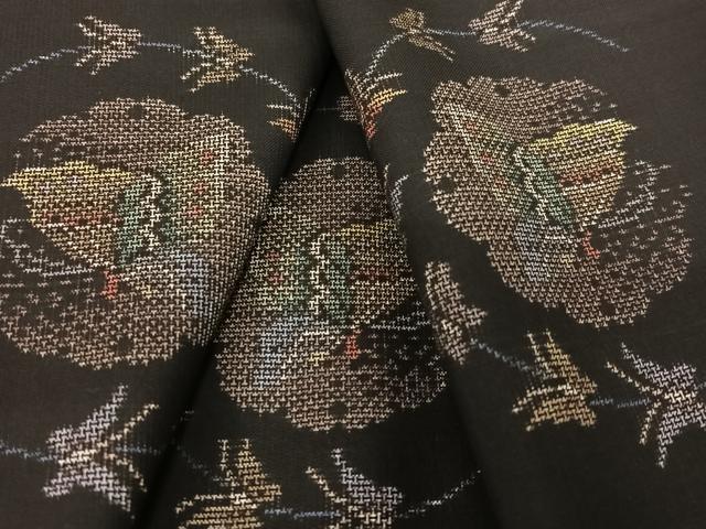 平和屋着物●本場大島紬　カタス9マルキ　地空き　雪輪舞蝶文　黒地　正絹　逸品　未使用　AABA0153zg