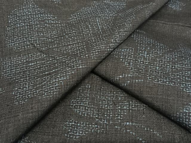 平和屋着物●本場結城紬　重要無形文化財　80亀甲　舞蝶文　ゑり善扱い　正絹　逸品　AABA0285zg