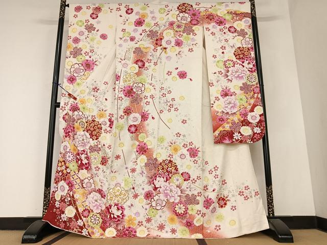 平和屋着物●豪華振袖　刺繍　花蝶文　暈し染め　金彩　銀通し地　正絹　逸品　AABA0399zg