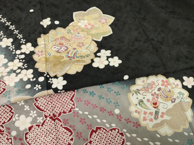 平和屋着物○豪華振袖 友禅 宝尽くし 舞花文 暈し染め 黒地 金彩 正絹