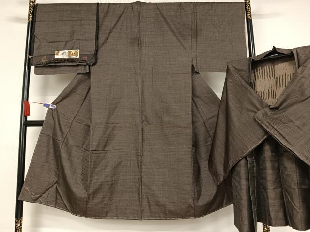 平和屋着物●男性　本場大島紬　アンサンブル　手織　100亀甲　総詰め　証紙付き　正絹　逸品　AABA2664np