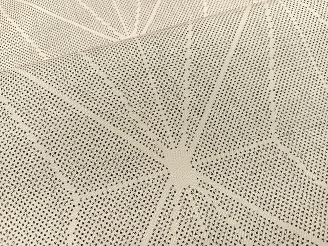 平和屋着物●本場大島紬　白大島　一元7マルキ　麻の葉文様　正絹　逸品　AABA2736ph 平和屋着物○本場大島紬 白大島 一元7マルキ 麻の葉文様 正絹 逸品