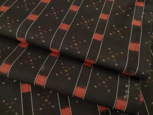 平和屋着物●琉球紬　風車花間道　黒地　正絹　逸品　AABA3329ck
