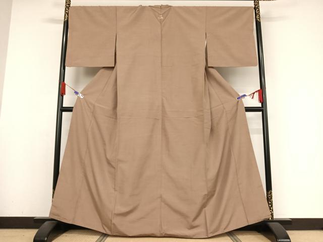 平和屋着物●結城紬　色無地　くるみ染　正絹　逸品　AABA4458np 平和屋着物○結城紬 色無地 くるみ染 正絹 逸品 AABA4458np