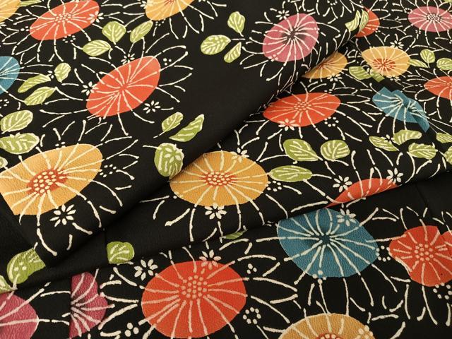 平和屋着物●上質な小紋　型染め　菊　黒地　正絹　逸品　AABA4478np