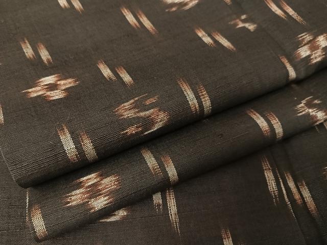 平和屋着物●国指定重要無形文化財　本場久米島紬　手織　正絹　逸品　AABA4571np