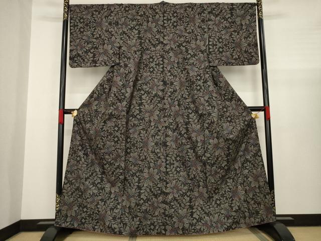 平和屋着物●本場大島紬　カタス7マルキ　草花文　正絹　逸品　AABA4839ck 平和屋着物○本場大島紬 カタス7マルキ 草花文 正絹 逸品 AABA4839ck