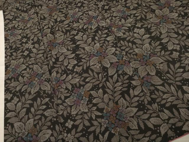 平和屋着物○本場大島紬 カタス7マルキ 草花文 正絹 逸品 AABA4839ck