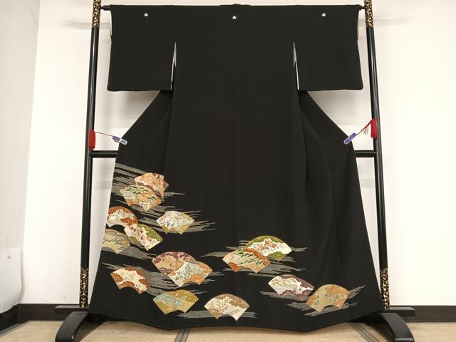 平和屋着物●創業460年・千總　黒留袖　駒刺繍　地紙草花文　金糸　金彩　松坂屋扱い　正絹　逸品　AABA4981np