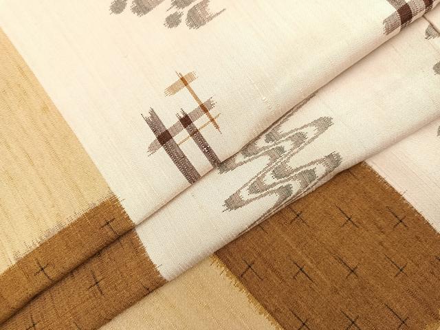 平和屋着物●上質な紬　琉球絣文様　正絹　逸品　AABA5247ph