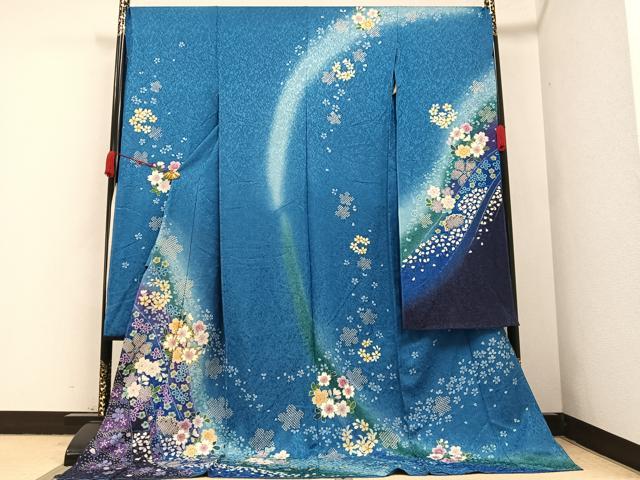 平和屋着物●吉澤友禅　振袖　駒刺繍　舞花文　暈し染め　金通し地　丹後ちりめん　上代40万　仮絵羽　逸品　未使用　AABA5252ph