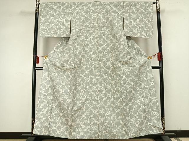 平和屋着物▽本場大島紬　単衣　白大島　舞葉文　正絹　逸品　AABA7516fy 平和屋着物▽本場大島紬 単衣 白大島 舞葉文 正絹 逸品 AABA7516fy