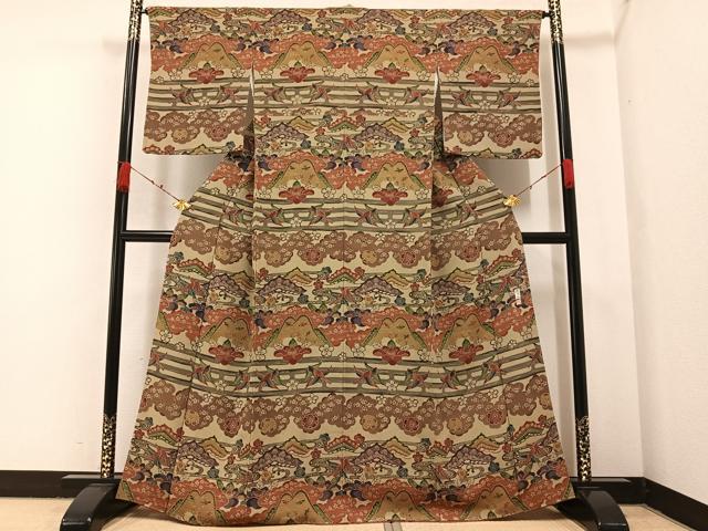 平和屋着物●西岡都巳二　紅型　訪問着　群鶴草花文　鬼しぼ縮緬　正絹　逸品　AABA7806ph