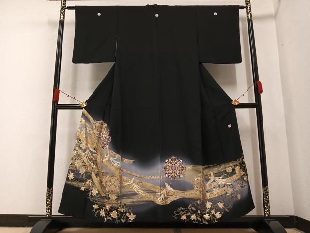 平和屋着物○豪華黒留袖 作家物 刺繍 飛鳥花唐草文 暈し