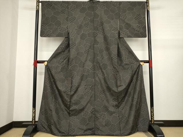 平和屋着物●本場染大島紬　切嵌文　正絹　逸品　AABA8252ck 平和屋着物○本場染大島紬 切嵌文 正絹 逸品 AABA8252ck