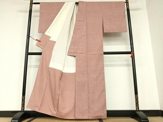 平和屋着物○本場結城紬 重要無形文化財 色無地 長春色 正絹 逸品