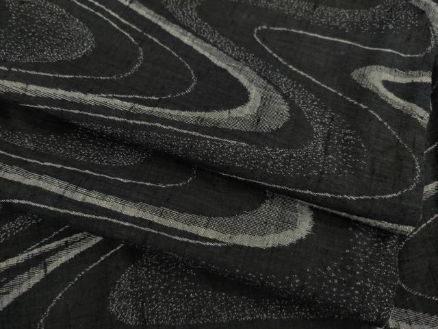 平和屋着物●上質な紬　流水文　黒地　正絹　逸品　AABA9444ck