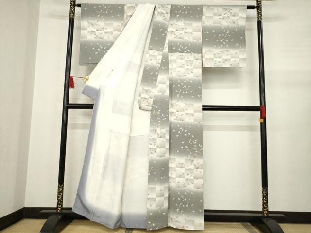 平和屋着物○上質な小紋 市松舞桜文 正絹 逸品 AABA9512ck