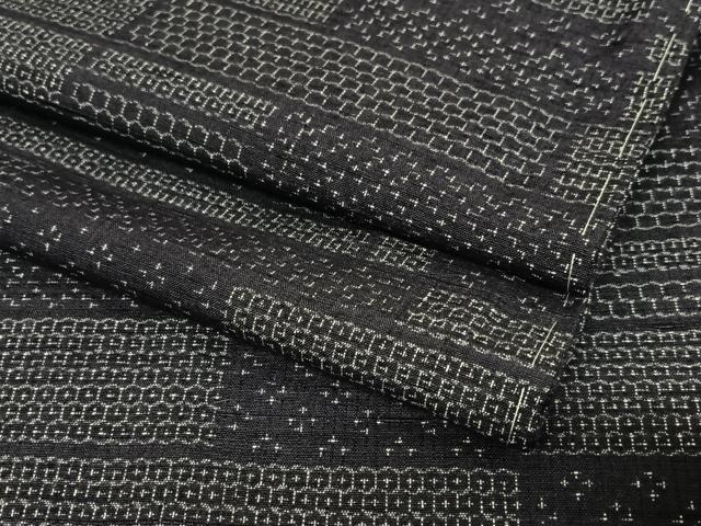 平和屋着物●結城紬　80亀甲　飛び亀甲柄　横段文　正絹　逸品　未使用　AABB0226zg