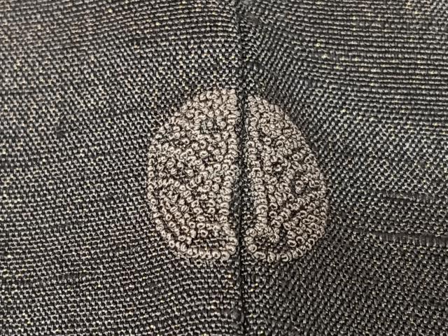 平和屋着物○上質な紬 黒紅色 金通し地 正絹 逸品 AABB0270zg