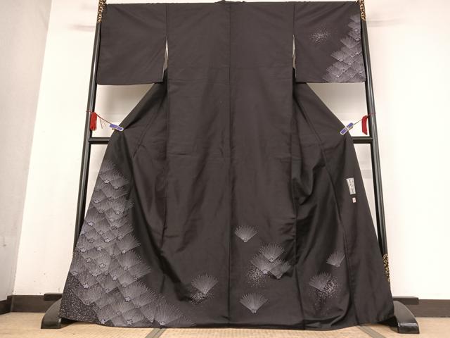 平和屋着物●深山蕉庵　訪問着　紬地　手描き　舞花文　銀彩　正絹　逸品　AABB0276zg