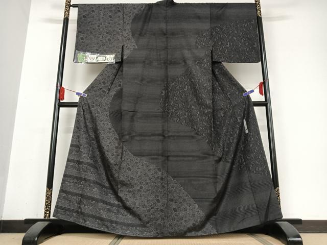 平和屋着物●二代目 川村久太郎　訪問着　結城紬地　風景草花文　黒地　正絹　逸品　AABB0325zg