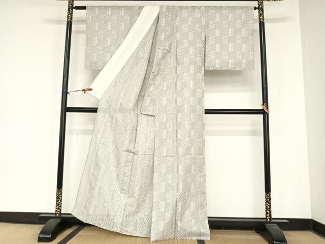 平和屋着物＊夏物　色無地　風通　市松花紋紗　銀鼠色　正絹　逸品　AABB1337np_2
