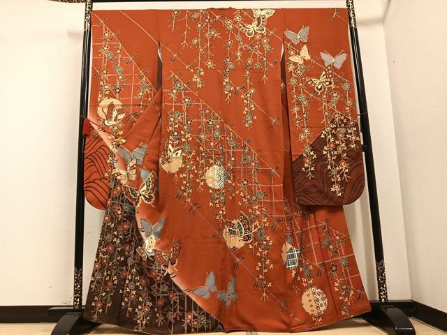 平和屋着物●豪華振袖　駒刺繍　花蝶文　暈し染め　金彩　正絹　逸品　AABB1504ph