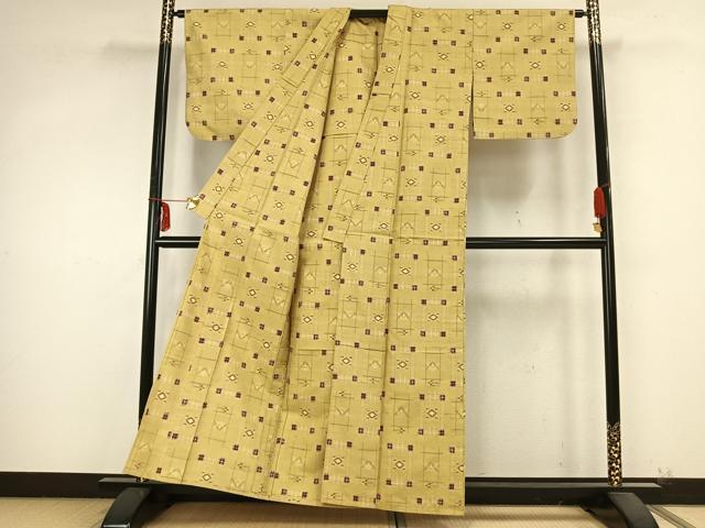 平和屋-こころ店■上質な紬　単衣　琉球絣文様　着丈159.5cm　裄丈65.5cm　正絹　逸品　mop3102 平和屋着物▽上質な紬 単衣 琉球絣文様 正絹 逸品 AABG7032jhの通販は