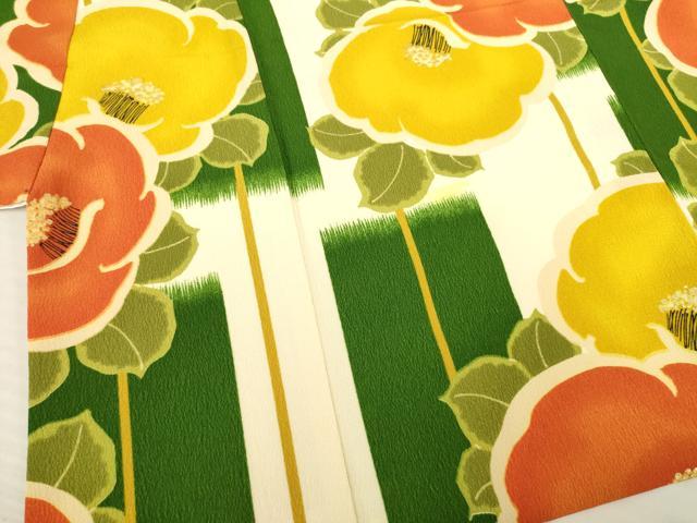 平和屋着物○earth music＆ecology 小振袖 二尺袖 椿 金彩 洗える着物