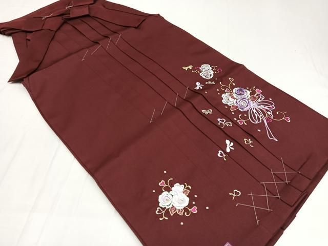 平和屋着物●行灯袴　刺繍　舞花文　金糸　洗える着物　未使用　AABB3604ph
