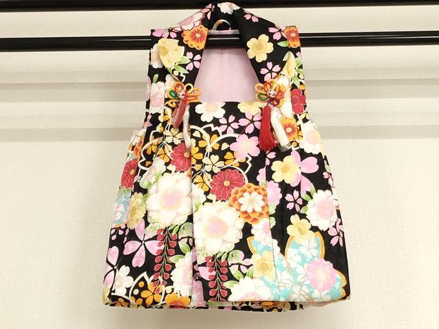 平和屋着物[]七五三　女の子　３歳　祝着　三つ身　長襦袢(単衣)・被布・小物セット　花尽くし文　黒地　金彩　未使用　AABB5782ja_6