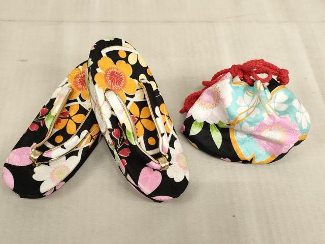 平和屋着物[]七五三　女の子　３歳　祝着　三つ身　長襦袢(単衣)・被布・小物セット　花尽くし文　黒地　金彩　未使用　AABB5782ja_7