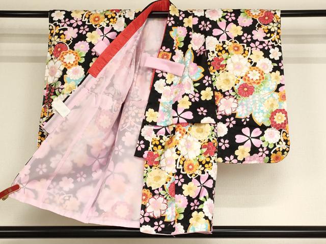 平和屋着物[]七五三　女の子　３歳　祝着　三つ身　長襦袢(単衣)・被布・小物セット　花尽くし文　黒地　金彩　未使用　AABB5783ja_1