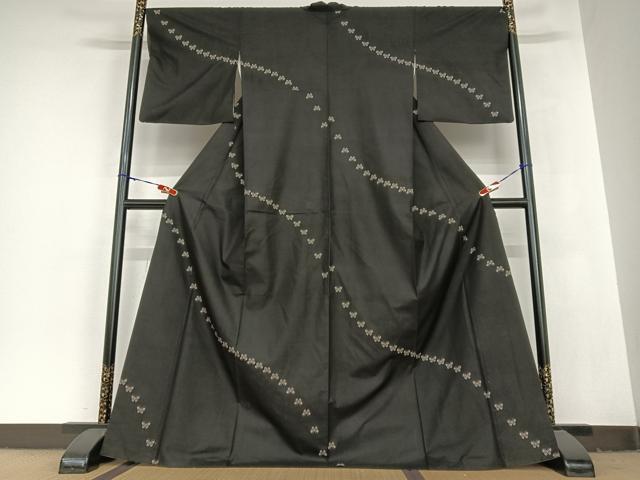 平和屋着物○本場大島紬 一元7マルキ 総絣 舞蝶文 黒地 正絹