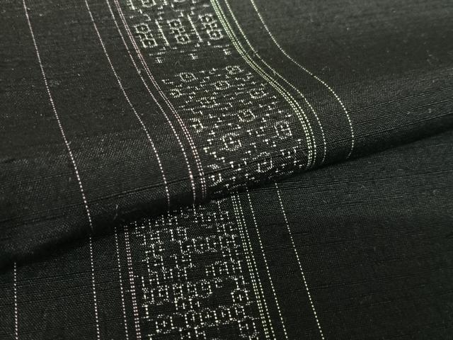 平和屋着物○結城紬 100亀甲 飛び亀甲柄 間道 黒地 やまと誂製 正絹