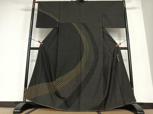 平和屋着物●二代目 川村久太郎　本場染大島紬　訪問着　刺繍　刺し子　青海波　立涌文　黒地　正絹　逸品　未使用　AABC0238zg