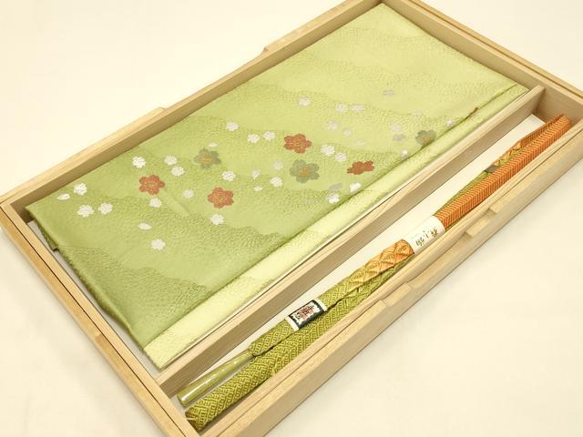 平和屋本店●和装小物　帯締め・帯揚げセット　笹浪組　舞花文　暈し染め　金糸　金銀彩　逸品　未使用　AABC2769ay