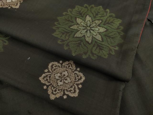 平和屋着物●本場大島紬　割り込み絣　地空き　舞花文　黒地　正絹　逸品　AABC3210ck