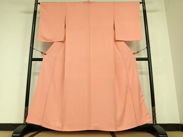 平和屋着物●上質な色無地　花唐草地紋　甚三紅色　正絹　逸品　未使用　AABC4858zg 平和屋着物○上質な色無地 花唐草地紋 甚三紅色 正絹 逸品