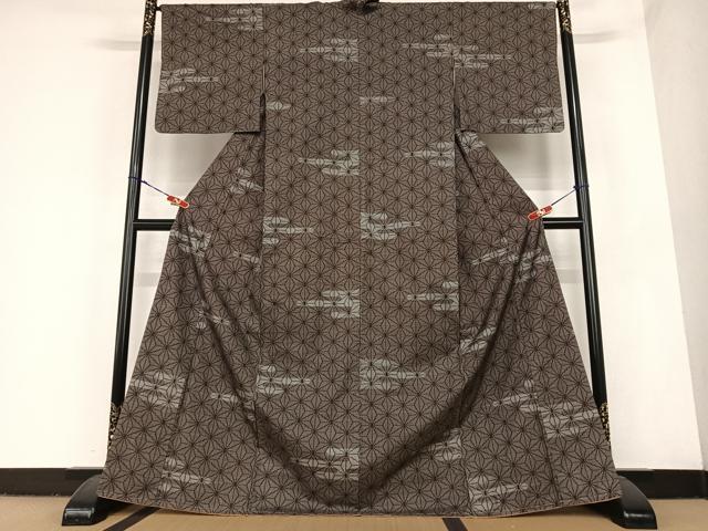 平和屋着物●本場大島紬　一元絣　麻の葉文様　正絹　逸品　AABC4872zg 平和屋着物○本場大島紬 一元絣 麻の葉文様 正絹 逸品 AABC4872zg 平和