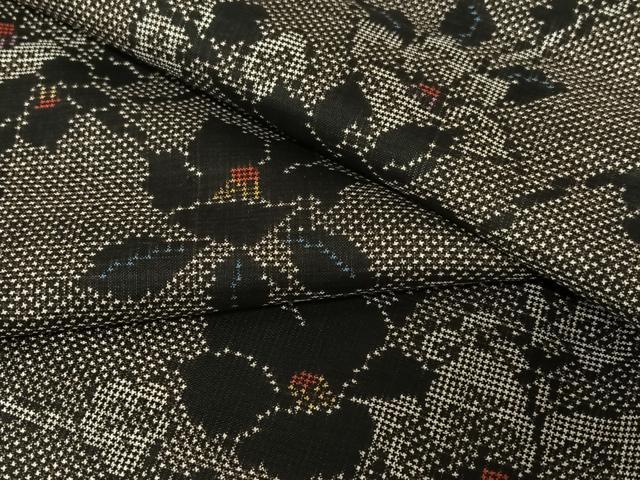 平和屋着物●本場大島紬　泥染め　一元7マルキ　枝花文　椿　正絹　逸品　AABC5169zg