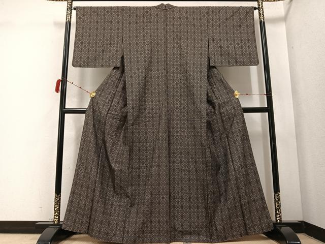 平和屋着物○本場大島紬 カタス7マルキ 七宝文 正絹 逸品 AABC6807ph