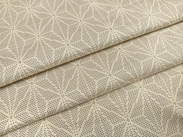 平和屋着物●本場大島紬　白大島　カタス7マルキ　麻の葉文様　正絹　逸品　AABC6808ph