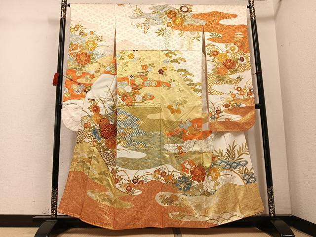 平和屋着物●豪華振袖　駒刺繍　草花文　金彩　正絹　逸品　AABC9329ph