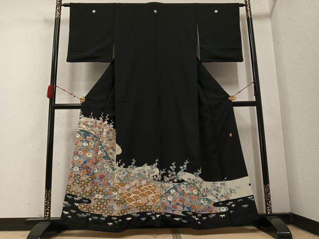 平和屋着物●本加賀友禅作家　百貫華峰　黒留袖　草花文　金彩　正絹　逸品　AABC9350ph